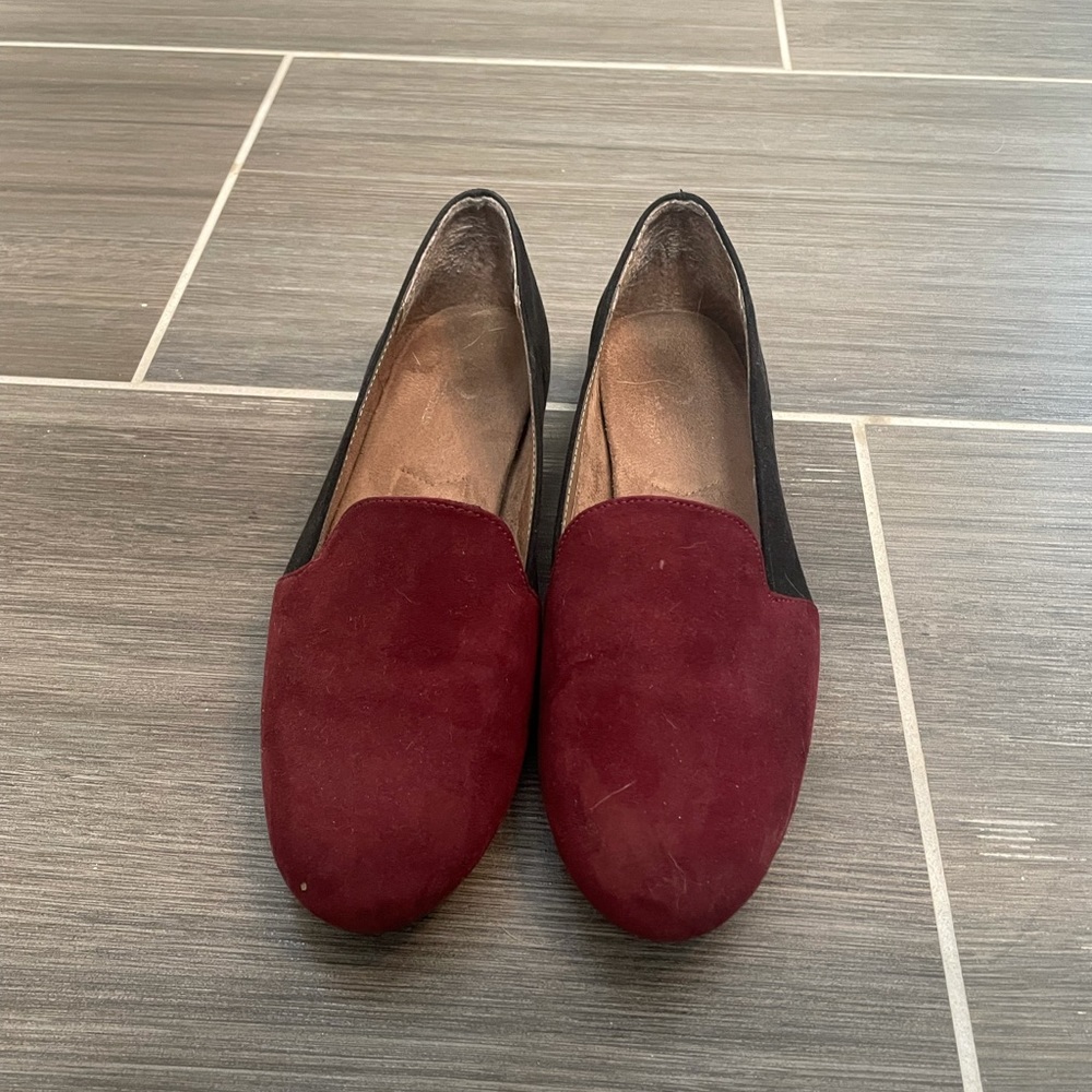 Burgundy and Black A2 by Aerosoles Flats. Size 9